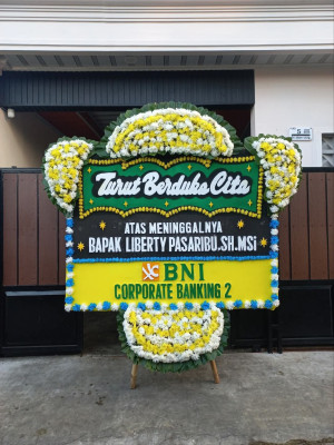 Papan Bunga Duka di Cisampih